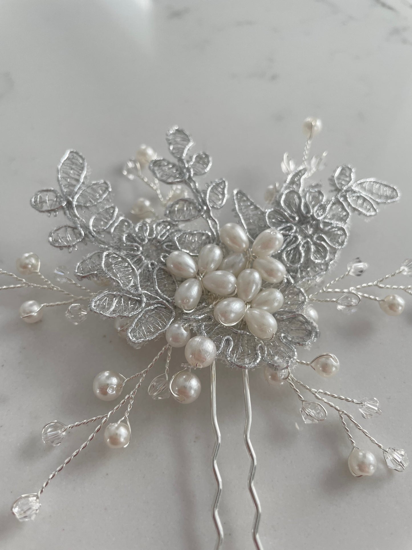 Suri Silver Leaves Spray Vine Hair Pin