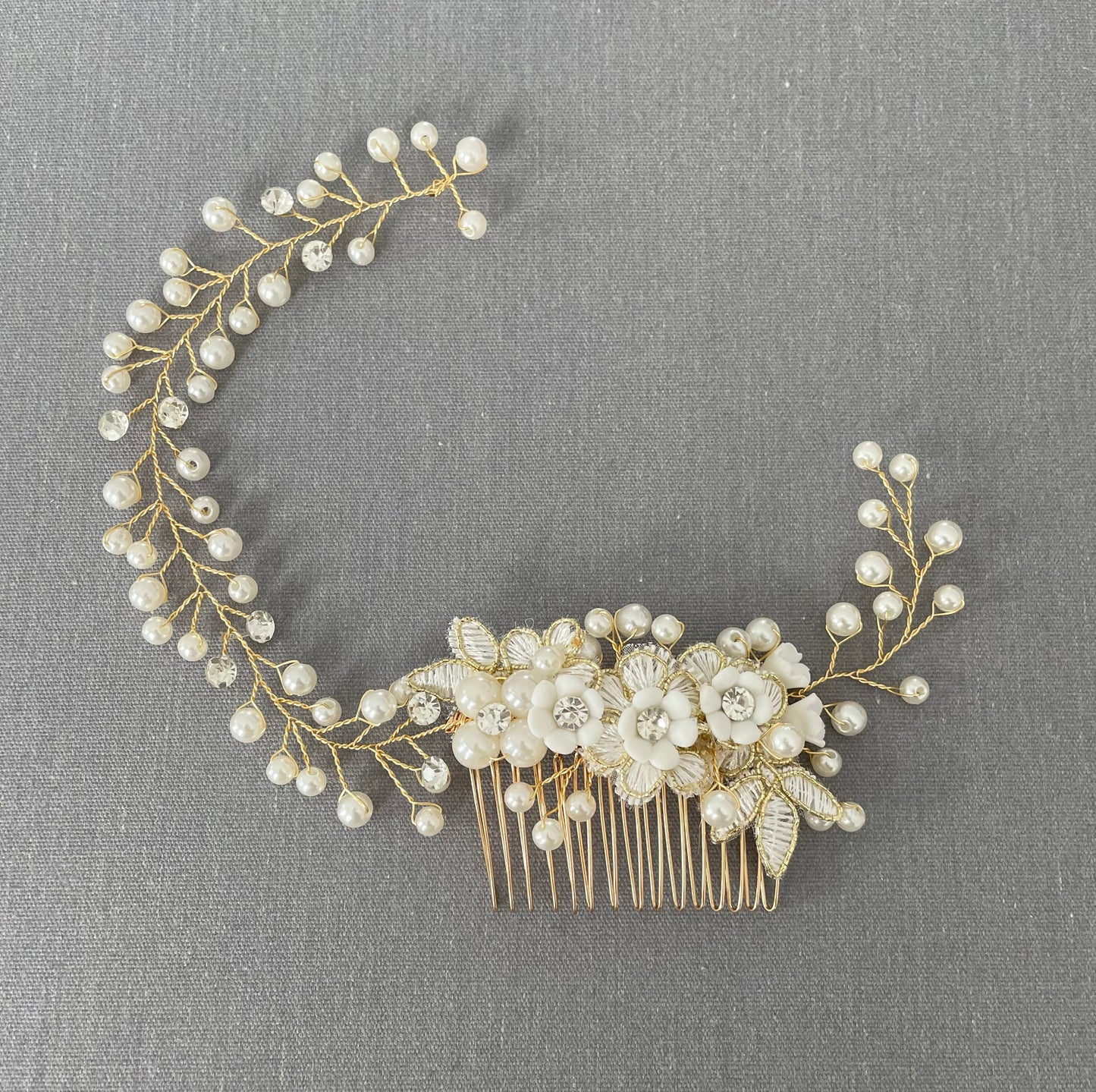 Colette Golden Pearl Hair Vine Comb