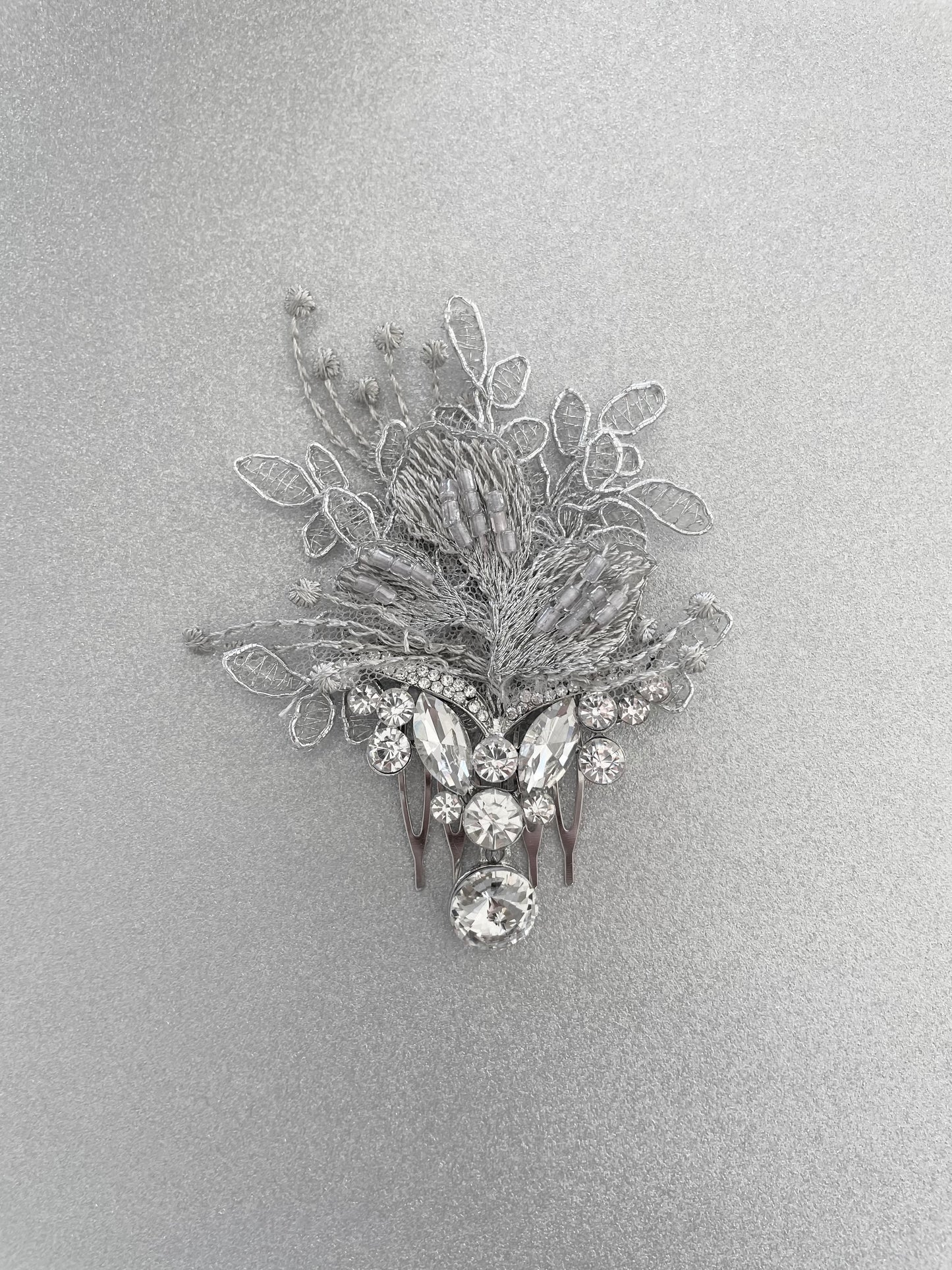 Jaqueline Dangling Rhinestone Silver Leaf Comb