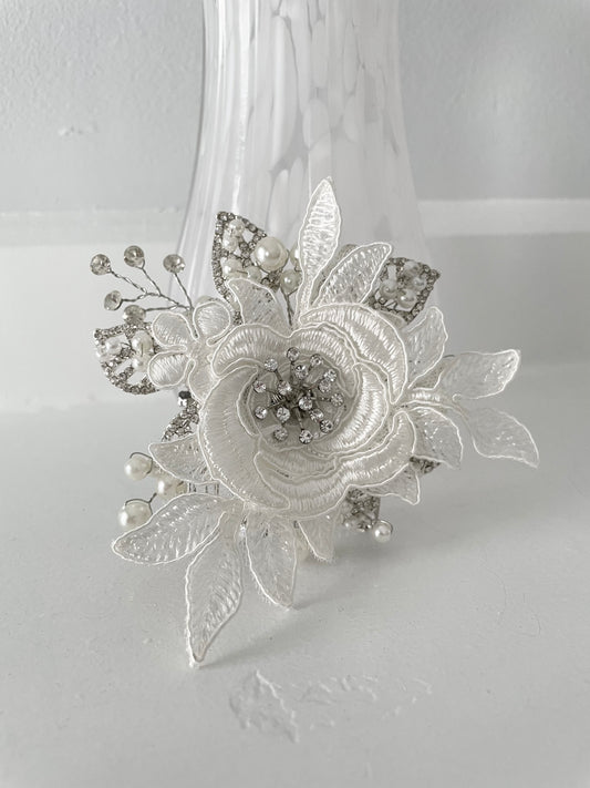 Mia White & Silver Rhinestone & Pearl Floral Comb