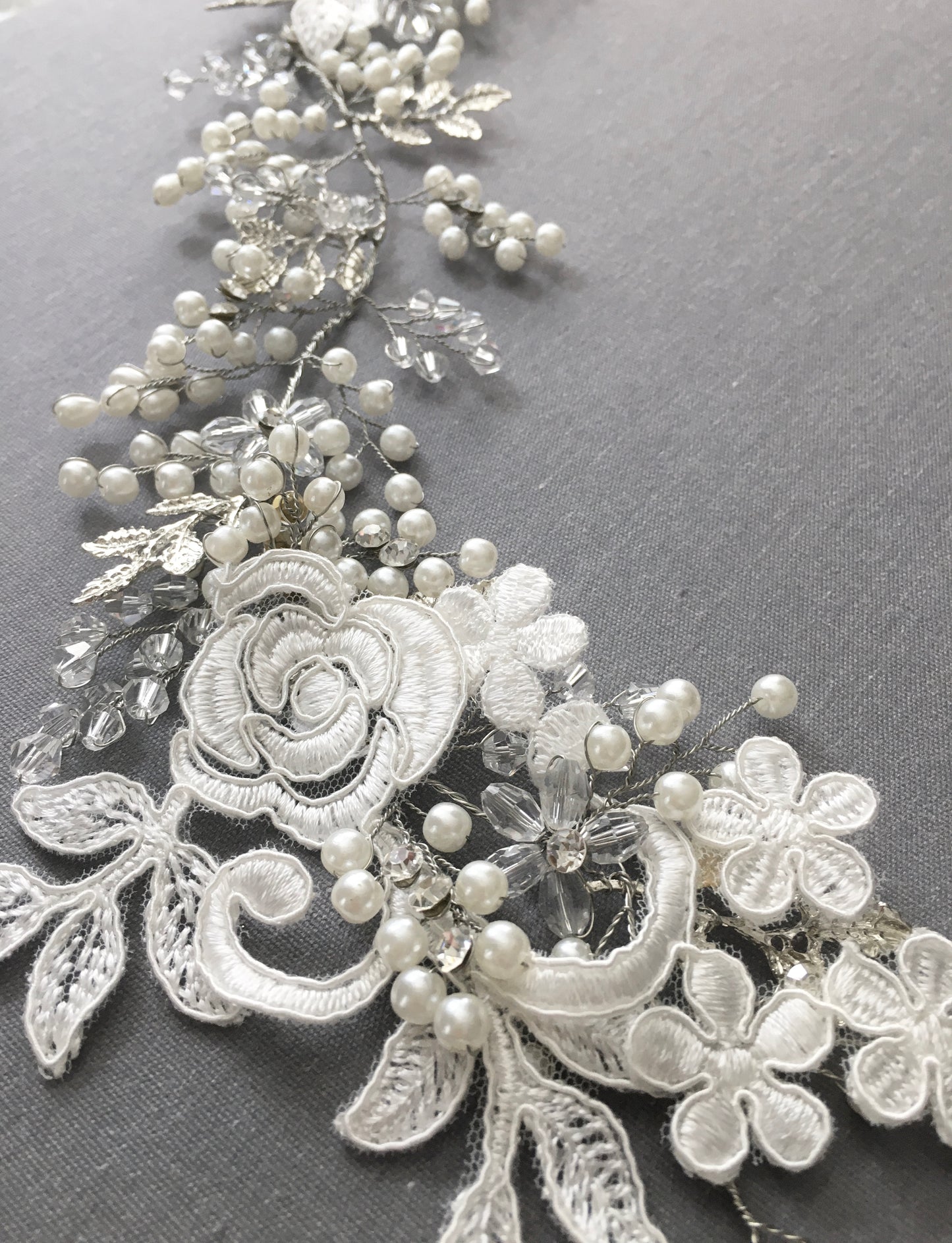 Cali Bloom Pear & Crystal Floral Bridal Hair Vine