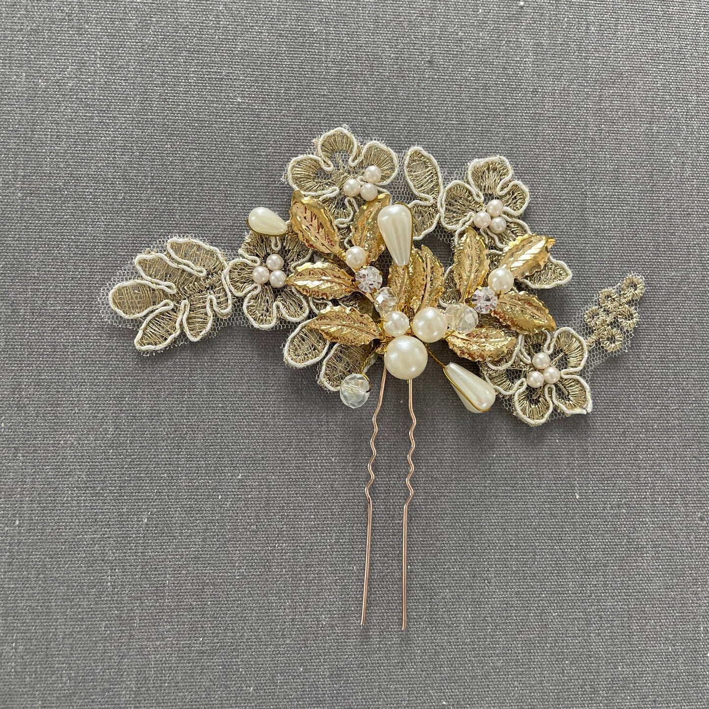 Lovett Golden Pearl Floral Hair Pin