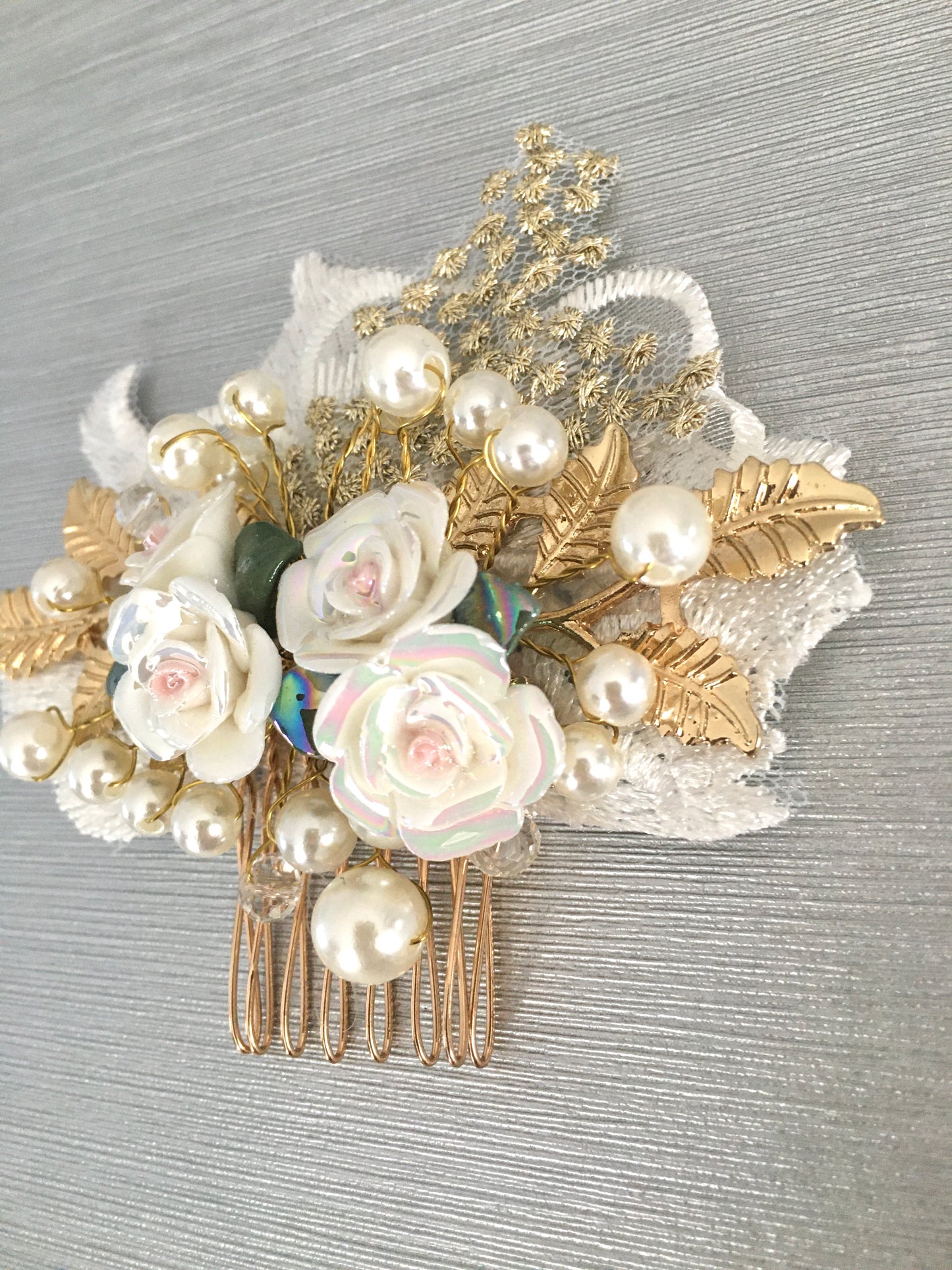 White Veil Golden Blush Floral Bridal Comb