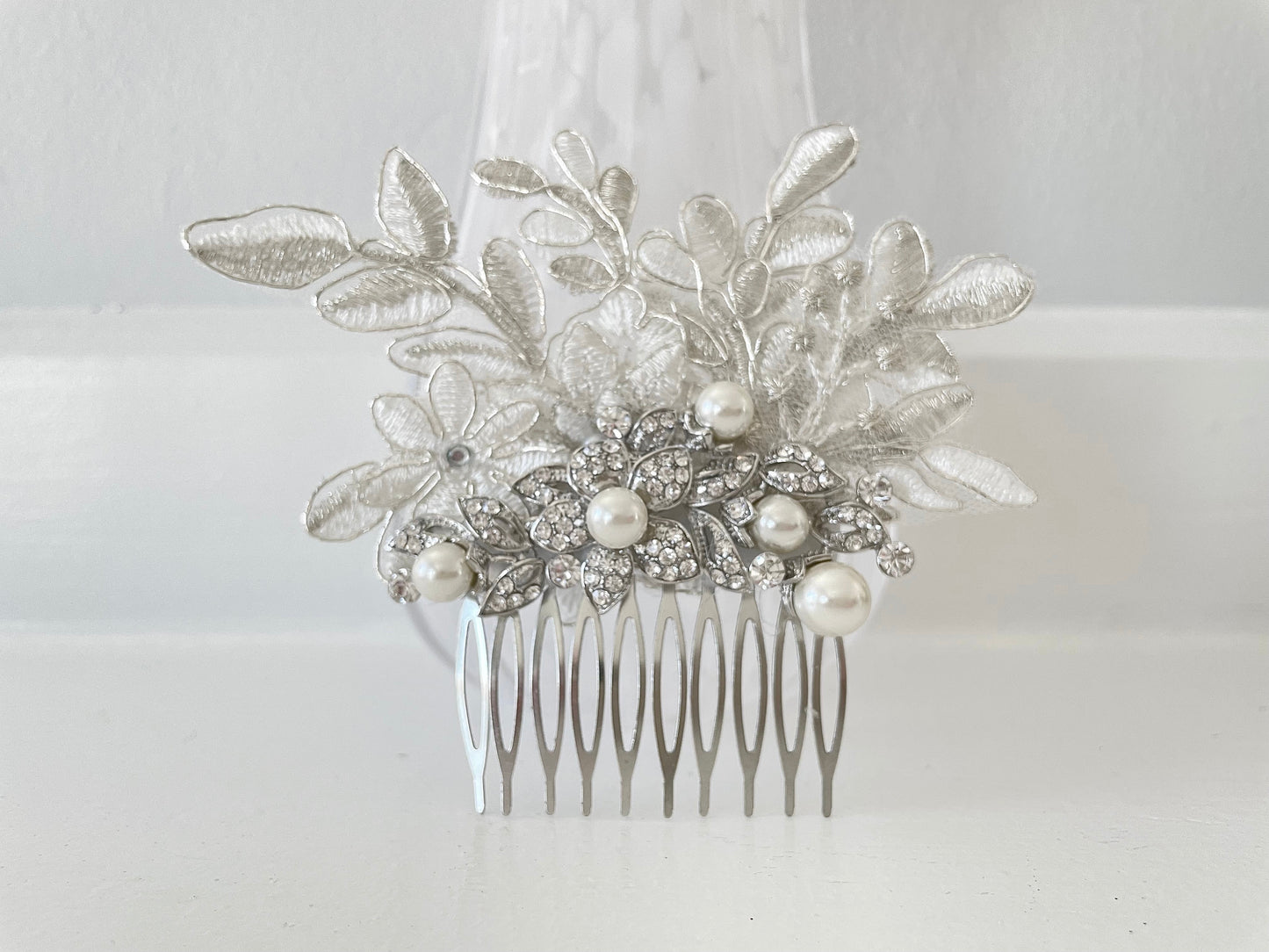 Lidia Leaves and Pearls Hair Comb